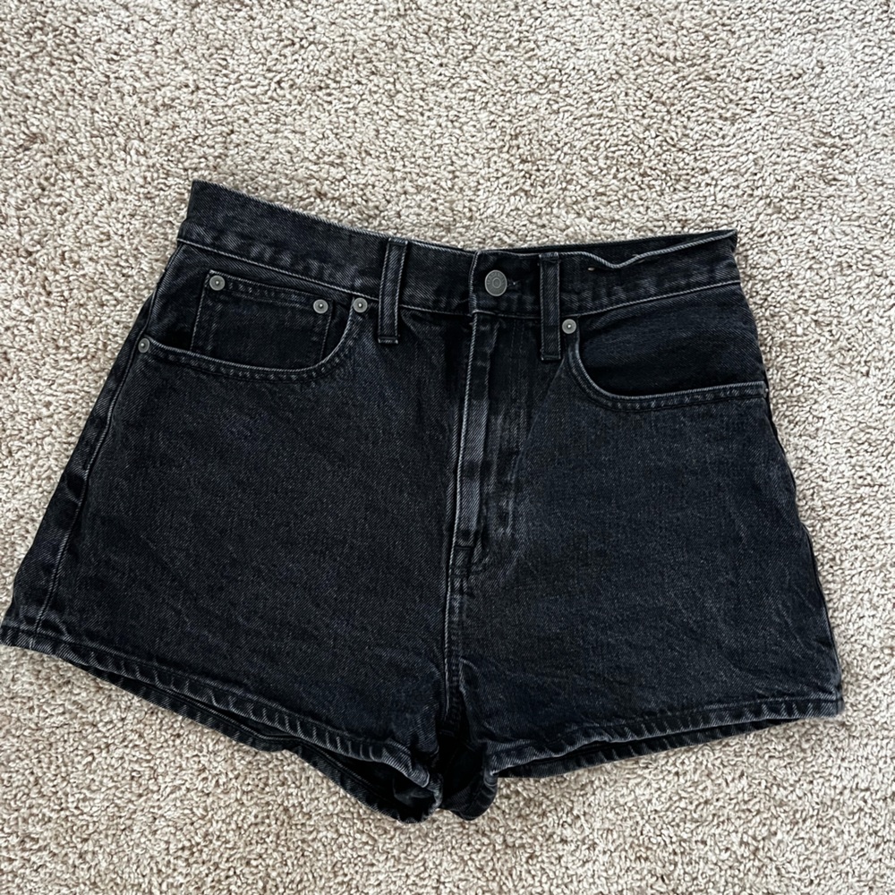 madewell the mom jean short short